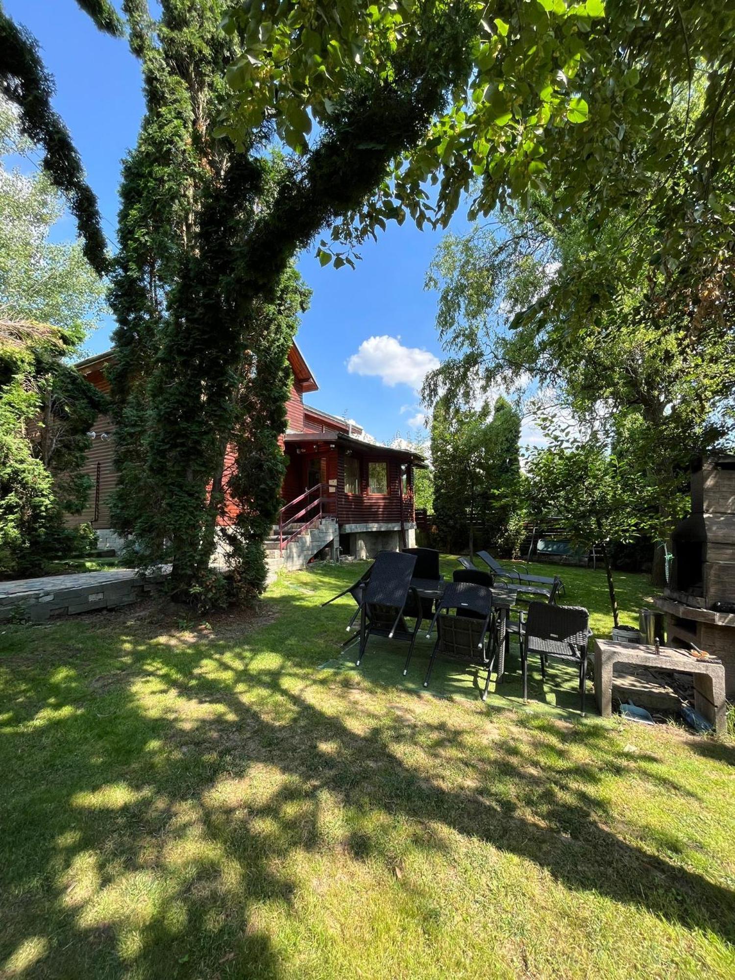 Maxx Lodge Bacău Eksteriør bilde