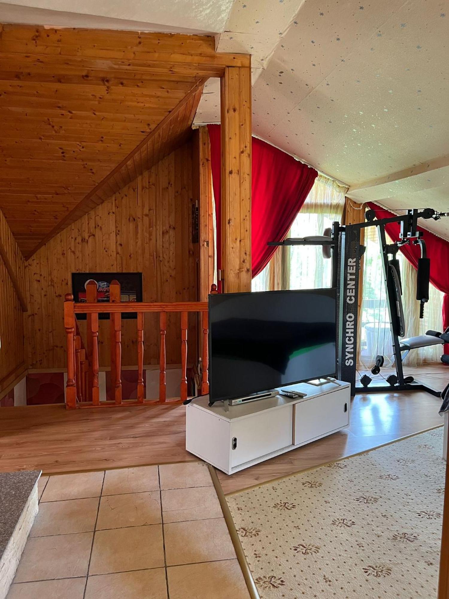 Maxx Lodge Bacău Eksteriør bilde