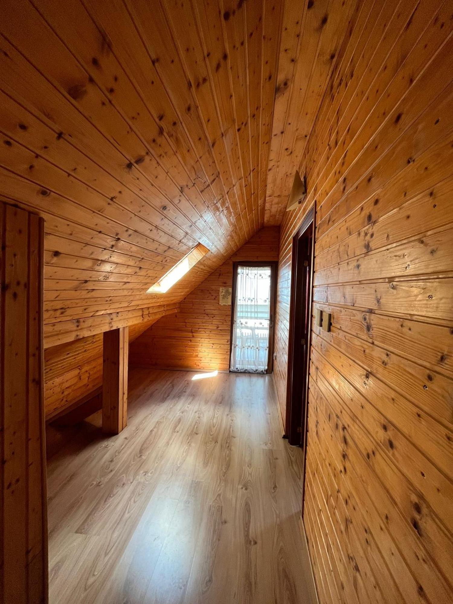 Maxx Lodge Bacău Eksteriør bilde