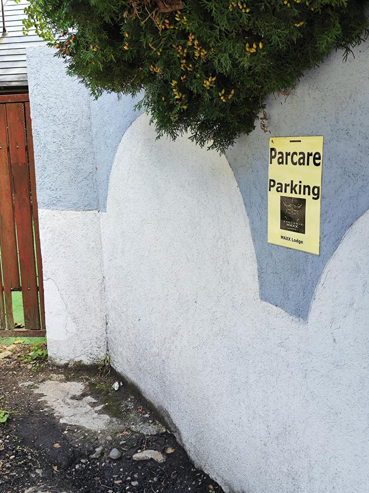Maxx Lodge Bacău Eksteriør bilde