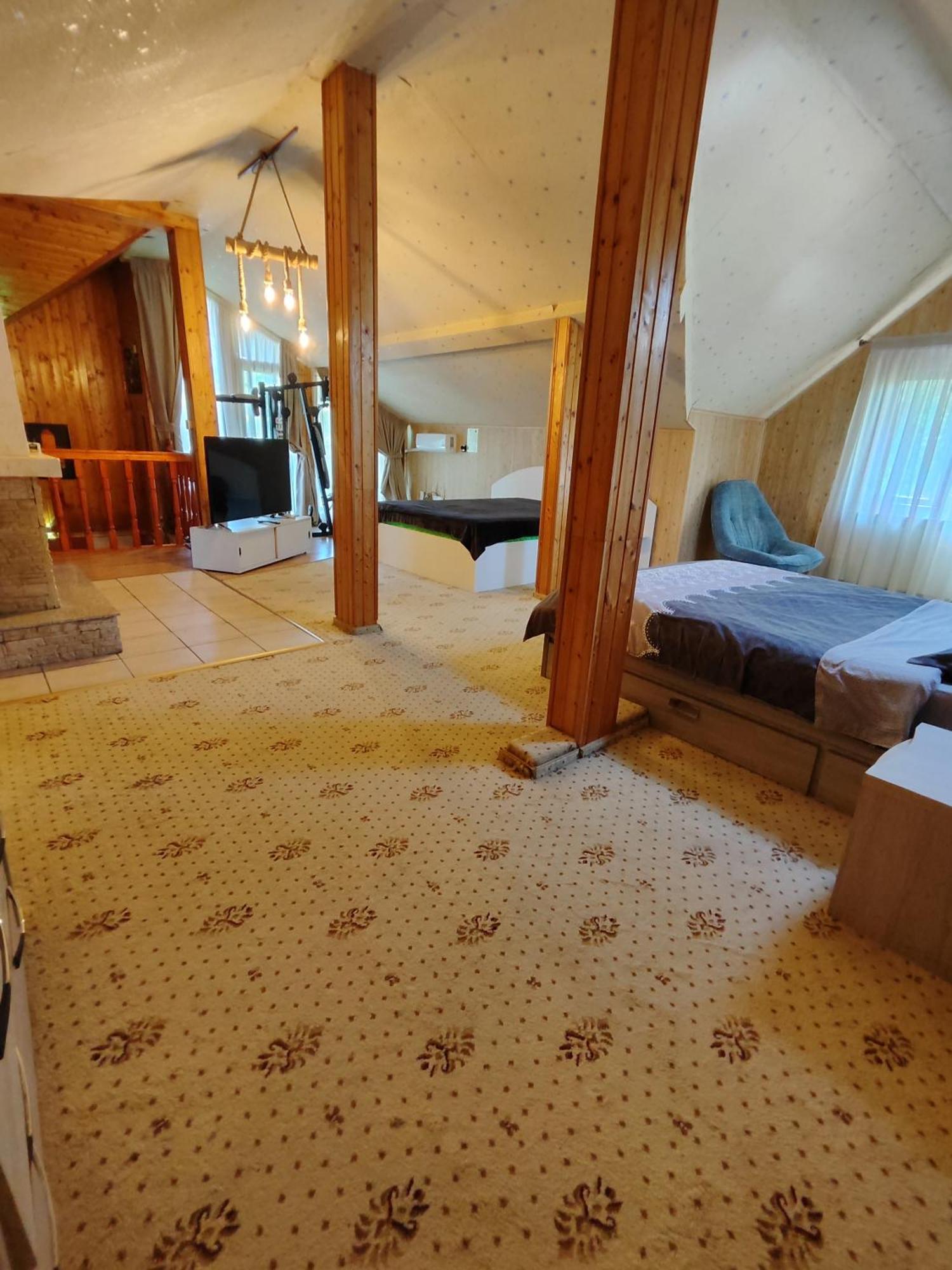 Maxx Lodge Bacău Eksteriør bilde